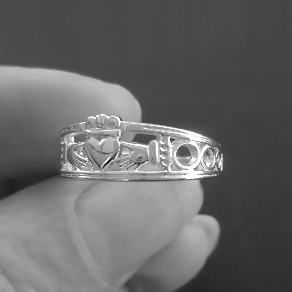 claddagh ring silver
