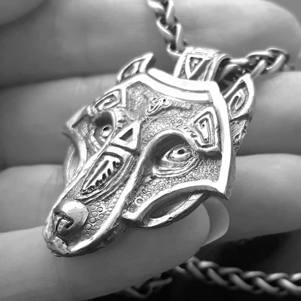 Wolf pendants outlet