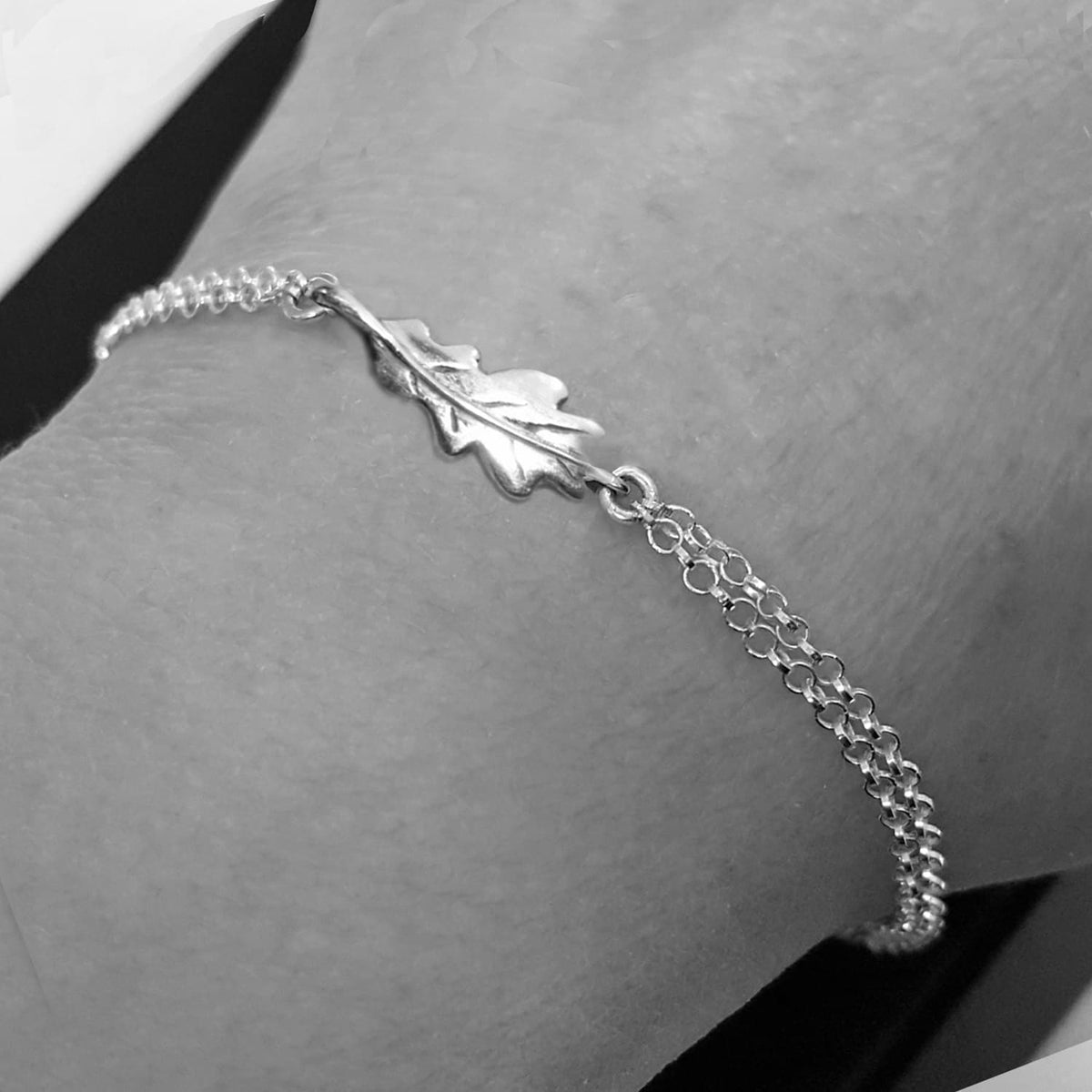 silver oak leaf bracelet, oak leaf jewellery