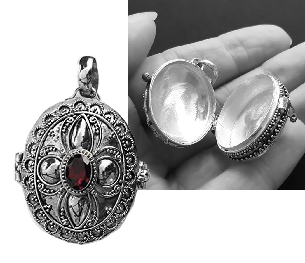 Box 2024 locket pendant